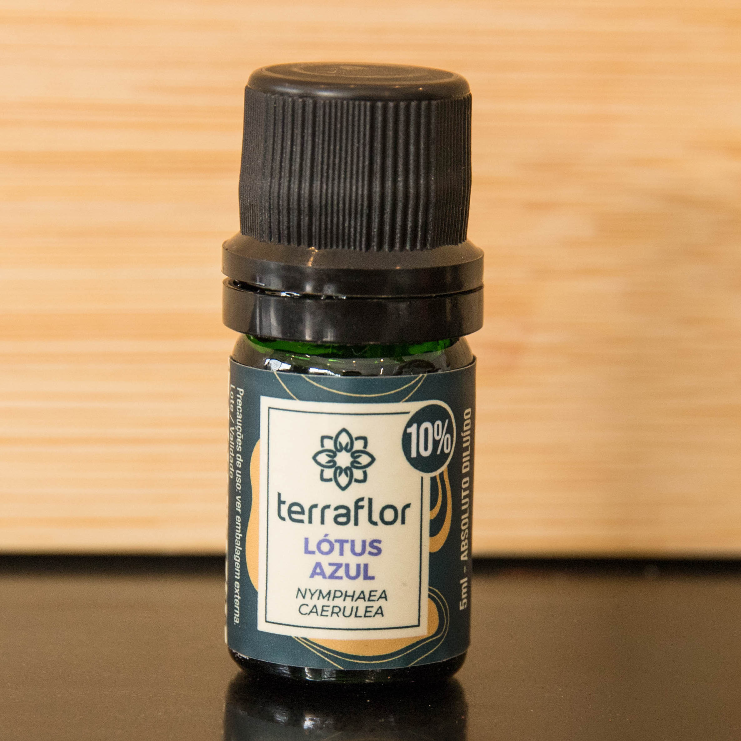 שמן אתרי בלו לוטוס