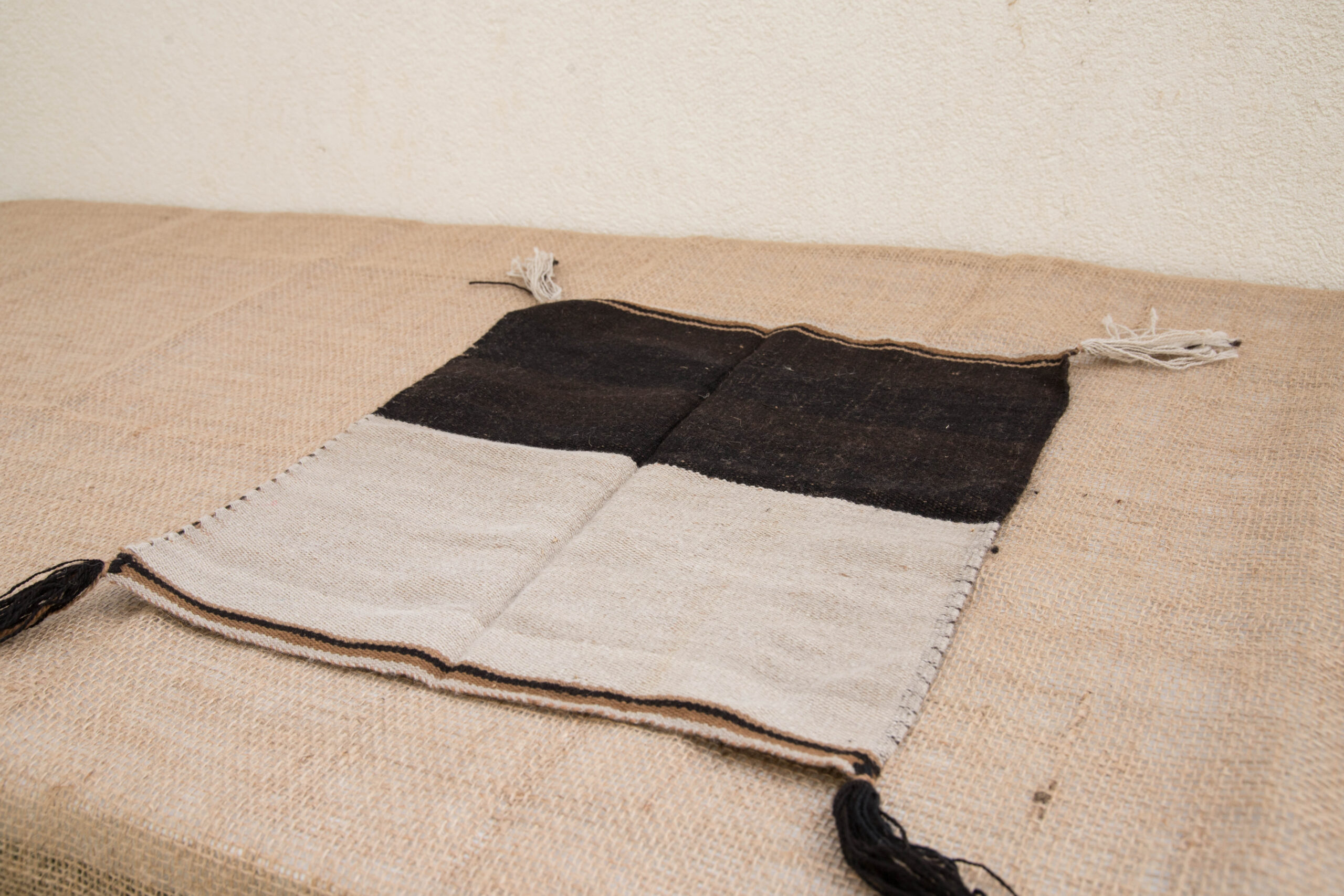 בד רקמה לאלטר – תמונה 2