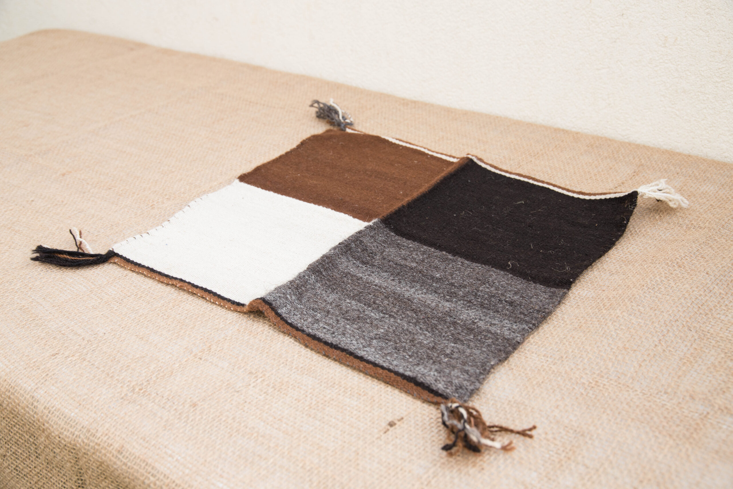 בד רקמה לאלטר – תמונה 6